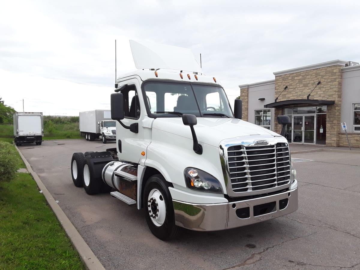 2018 Freightliner/Mercedes CASCADIA 125 685752