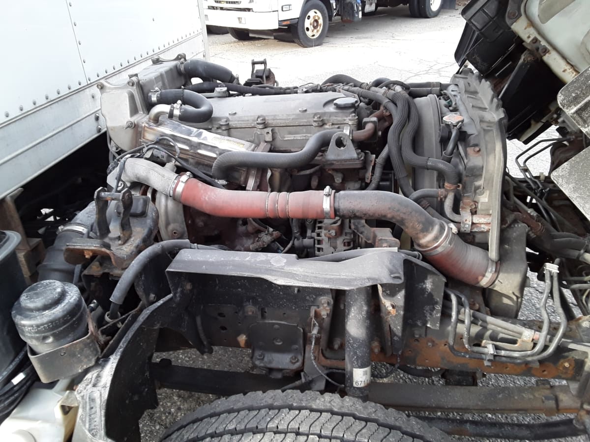 2017 Isuzu NPR 685789