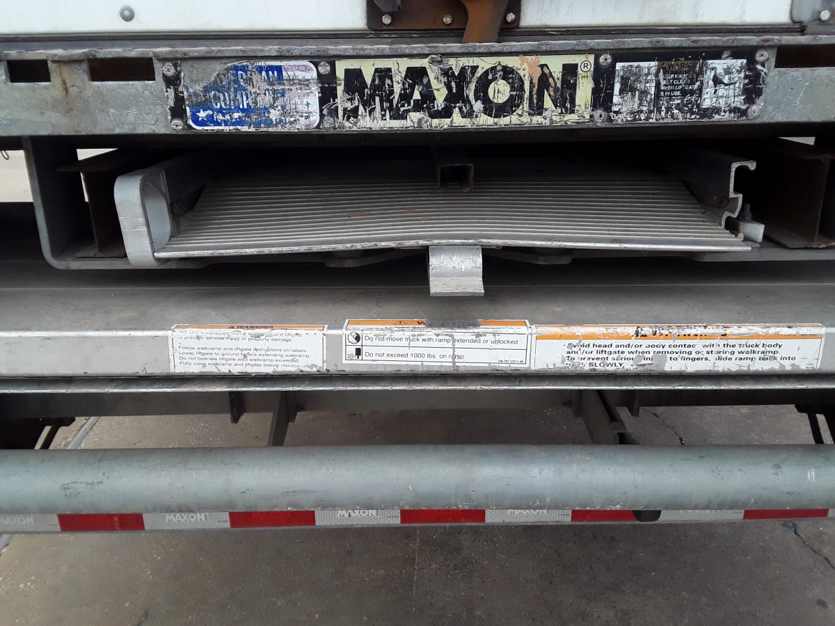 2018 Navistar International 4300 685827