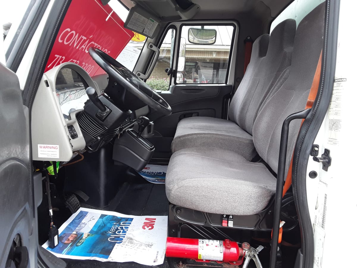 2018 Navistar International 4300 685827