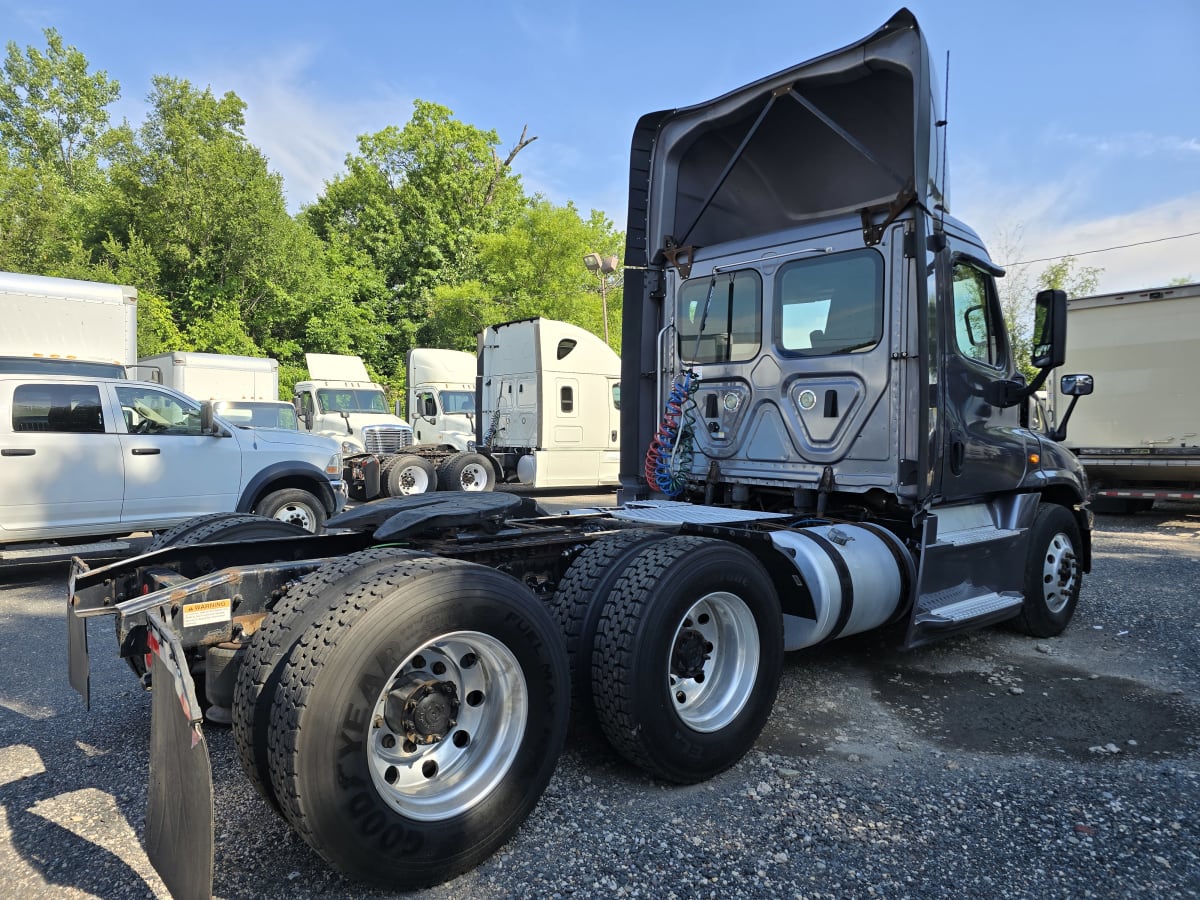 2018 Freightliner/Mercedes CASCADIA 125 686279