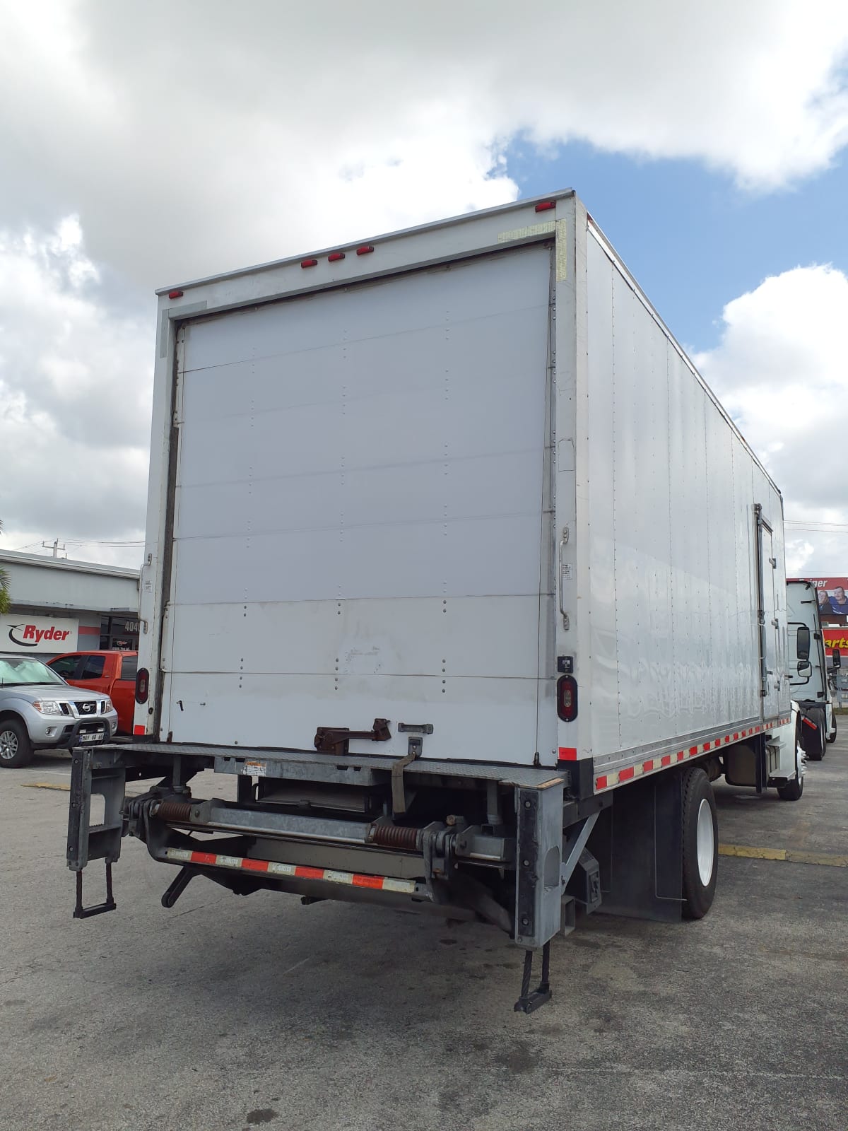 2018 Freightliner/Mercedes M2 106 686285