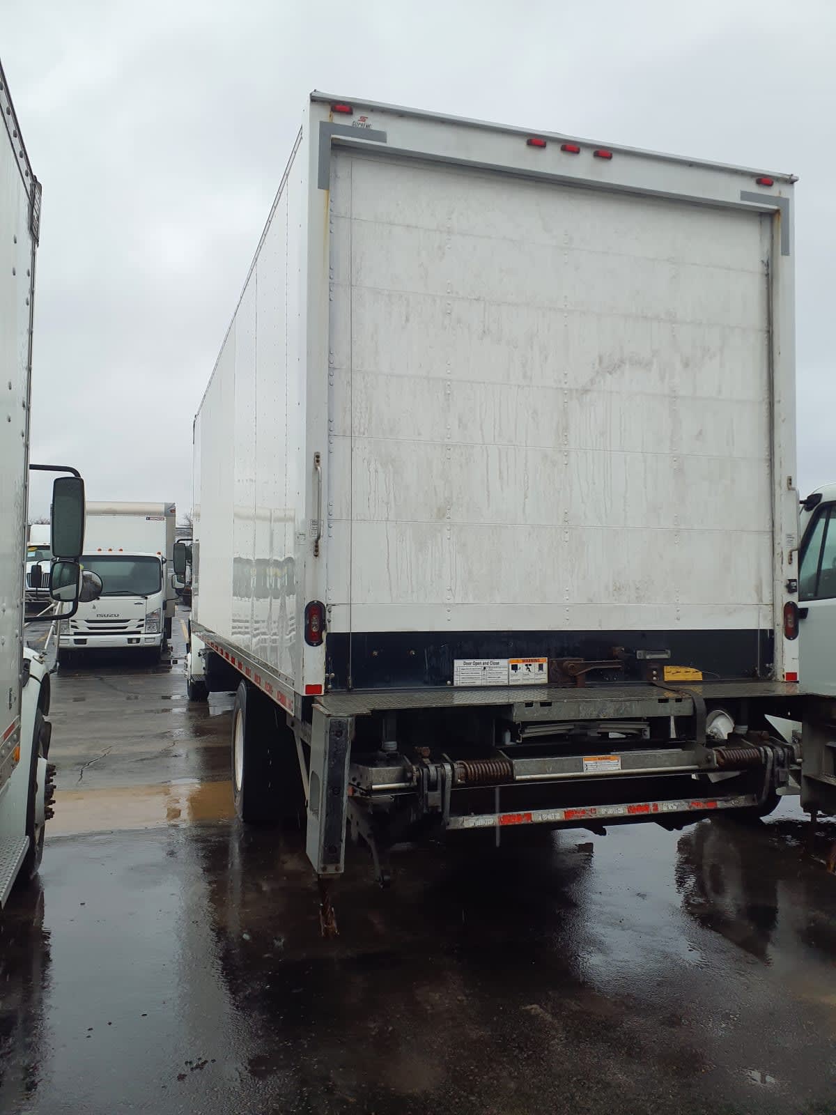 2018 Freightliner/Mercedes M2 106 686295