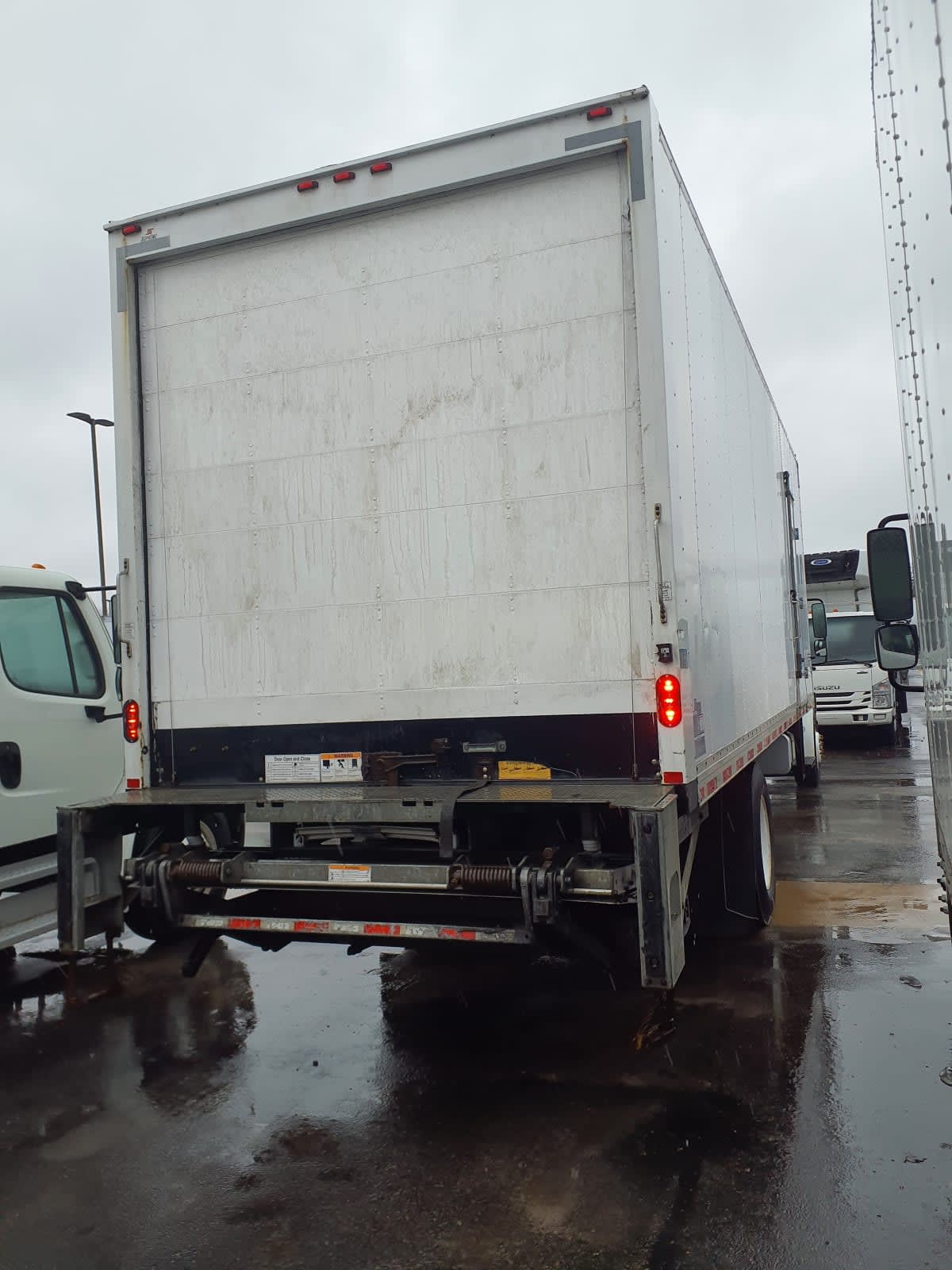 2018 Freightliner/Mercedes M2 106 686295