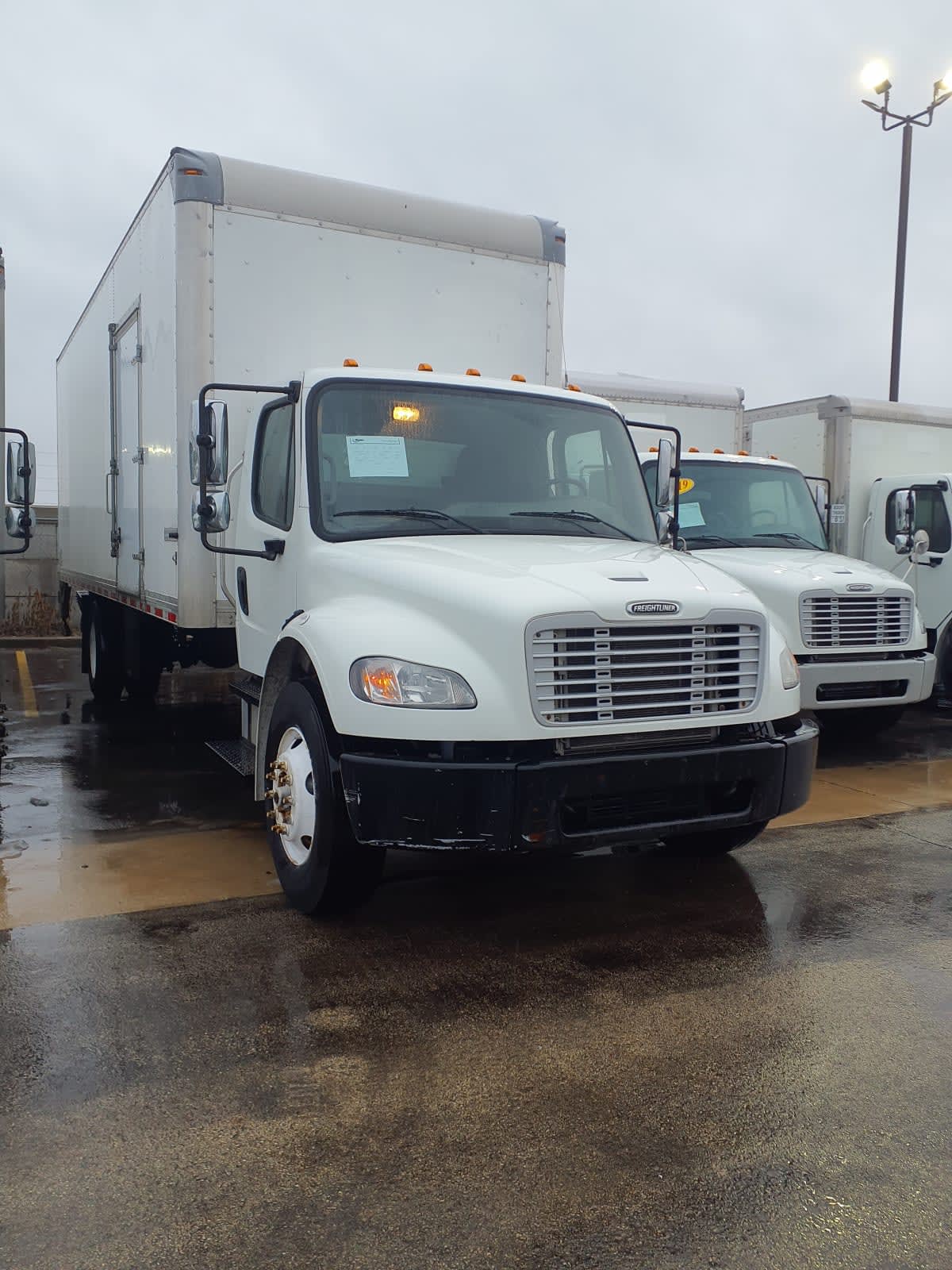 2018 Freightliner/Mercedes M2 106 686295