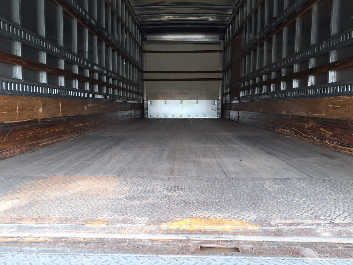2018 Freightliner M2 106 686350