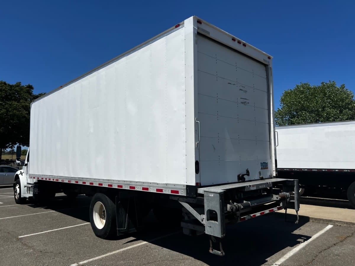 2018 Freightliner M2 106 in West Sacramento, CA — photo 6