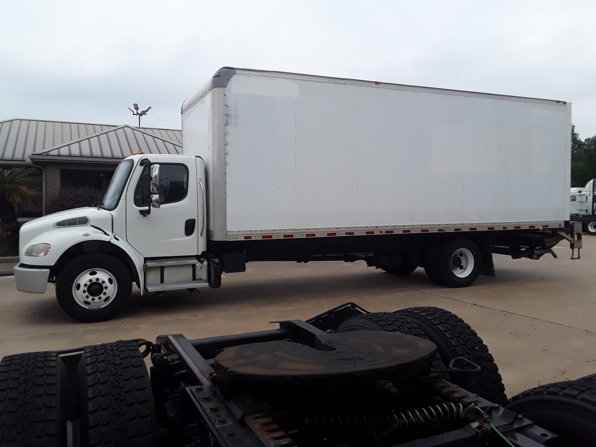 2018 Freightliner/Mercedes M2 106 686372