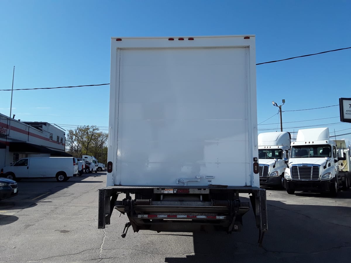 2018 Freightliner/Mercedes M2 106 686384