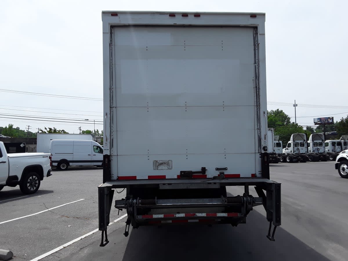 2018 Freightliner M2 106 686386