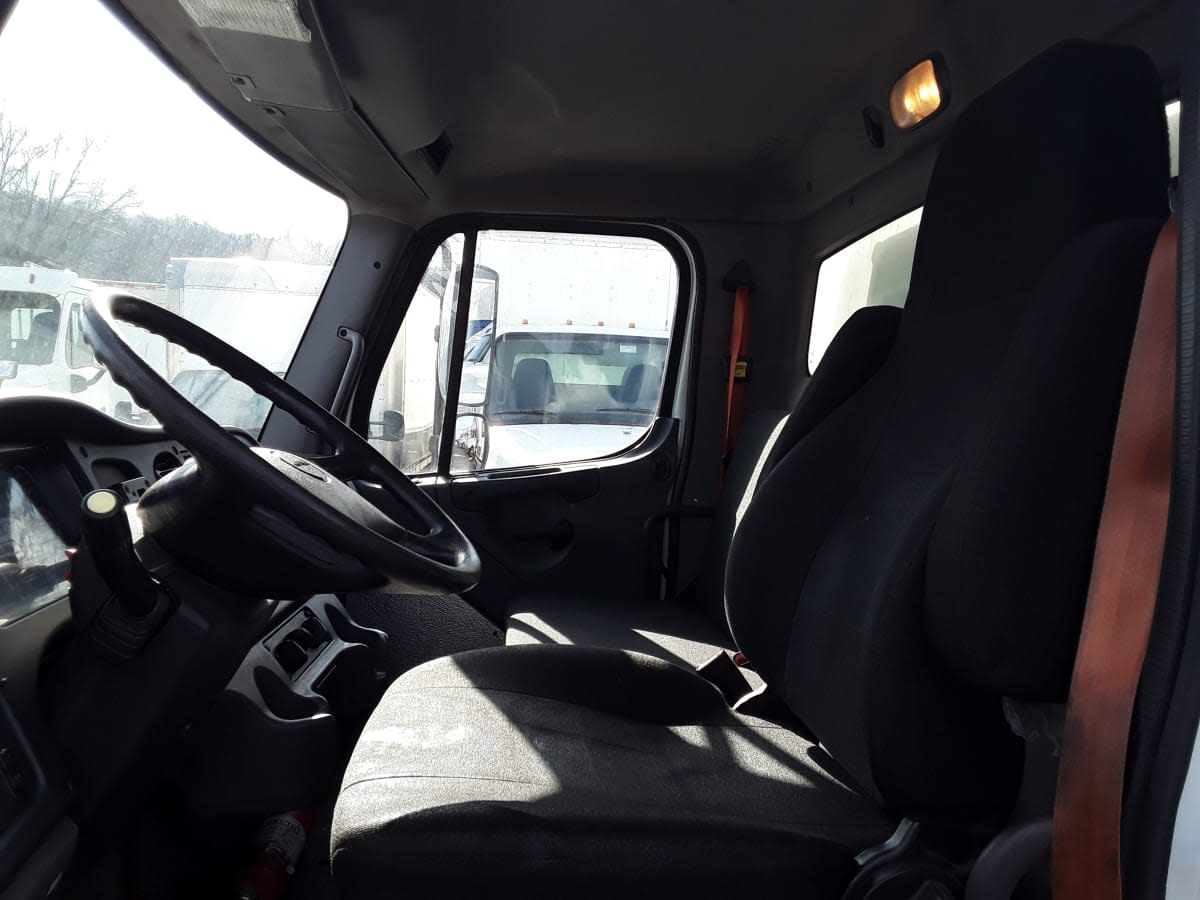 2018 Freightliner/Mercedes M2 106 686388
