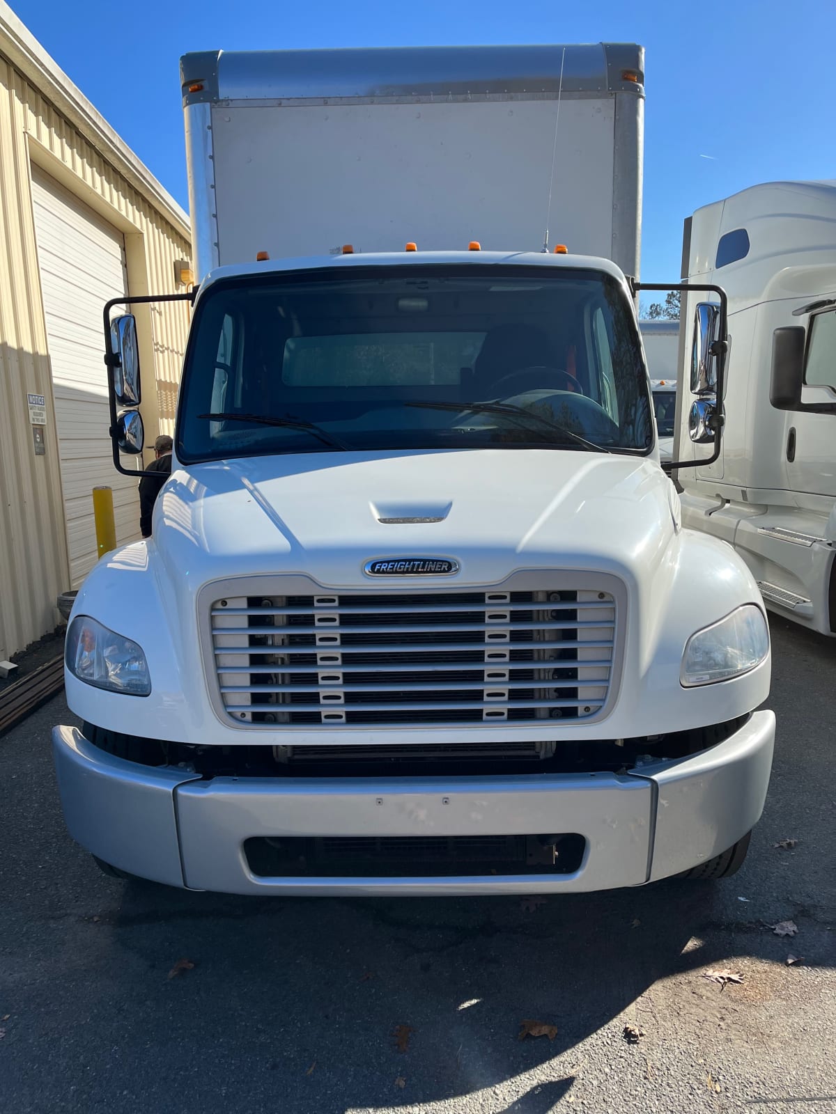 2018 Freightliner/Mercedes M2 106 686390