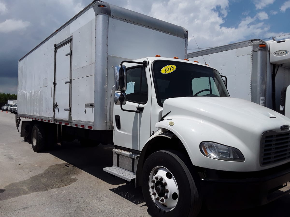 2018 Freightliner/Mercedes M2 106 686413