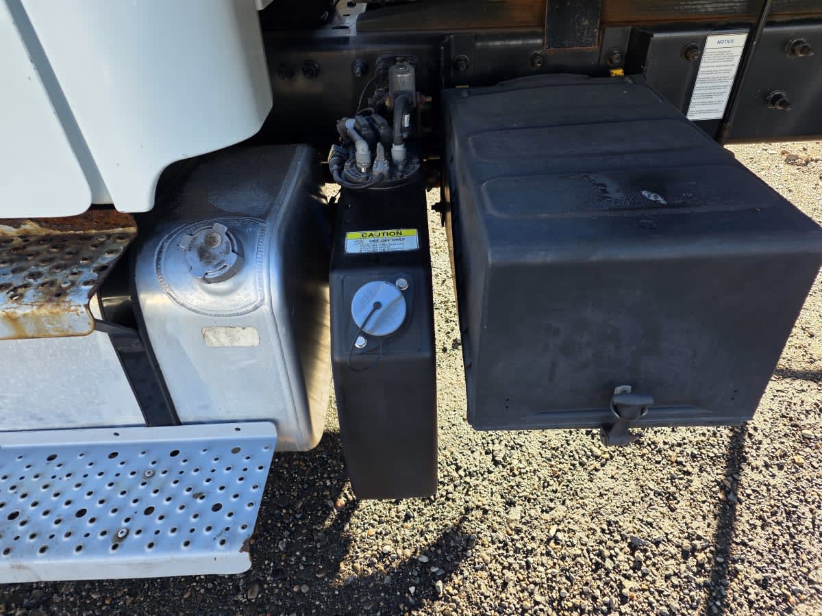 2018 Freightliner/Mercedes M2 106 686416