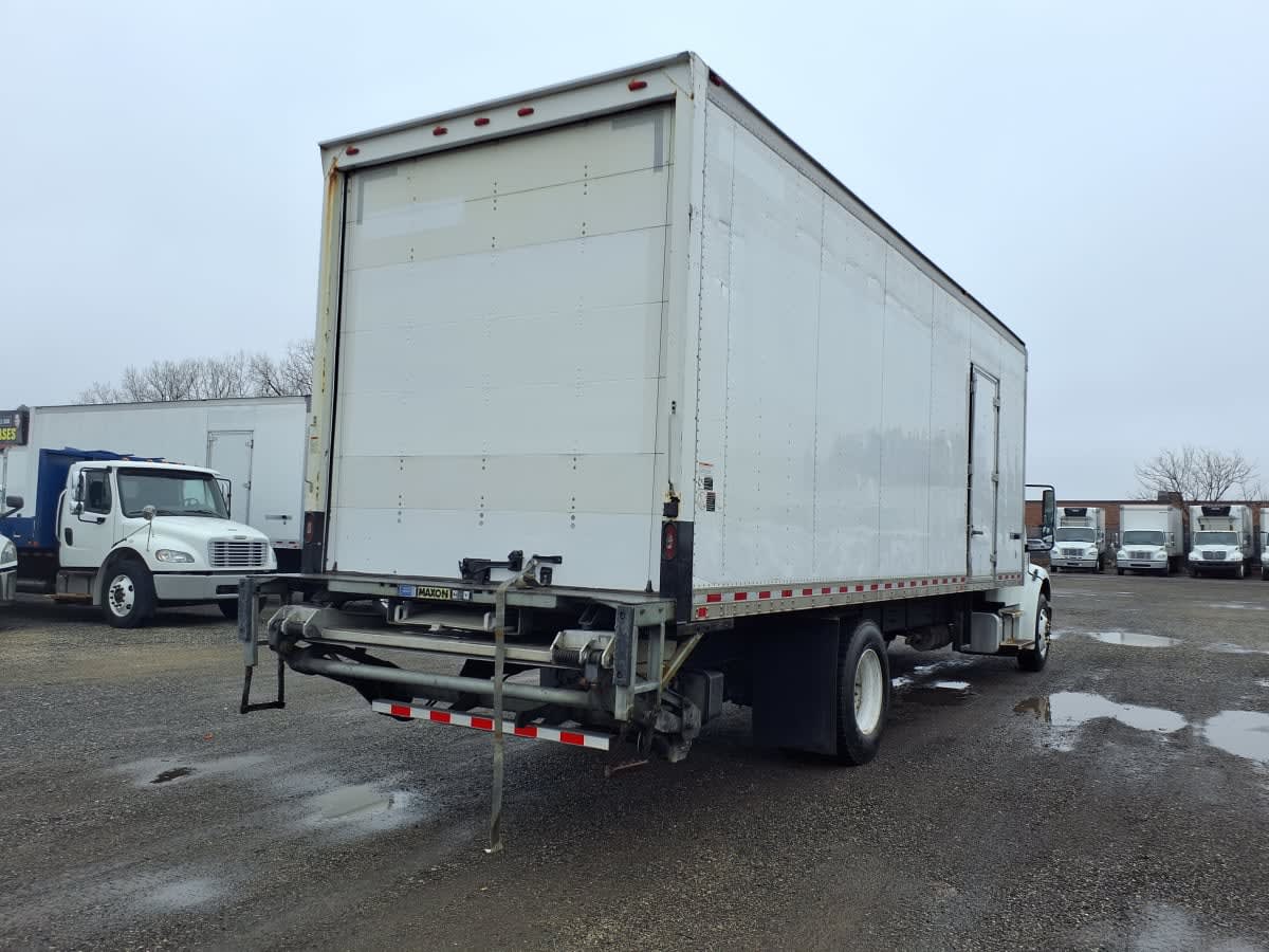 2018 Freightliner/Mercedes M2 106 686443