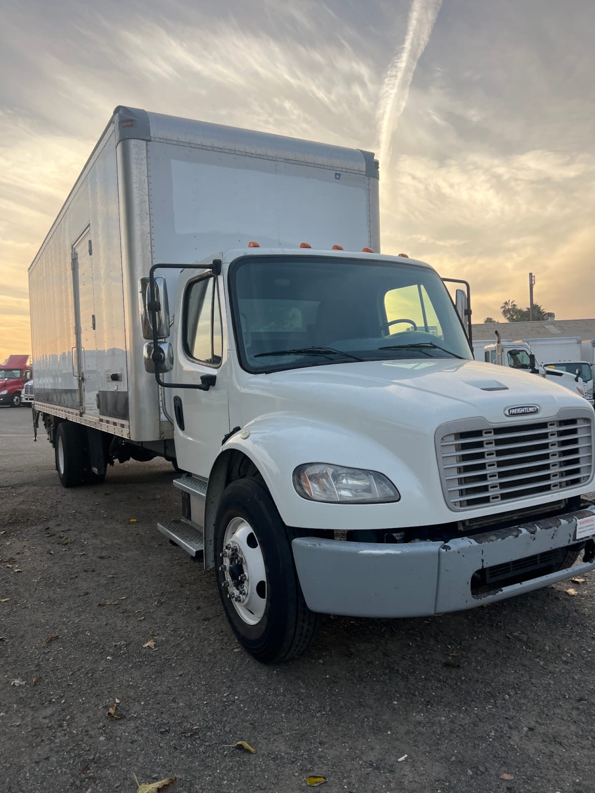 2018 Freightliner/Mercedes M2 106 686450
