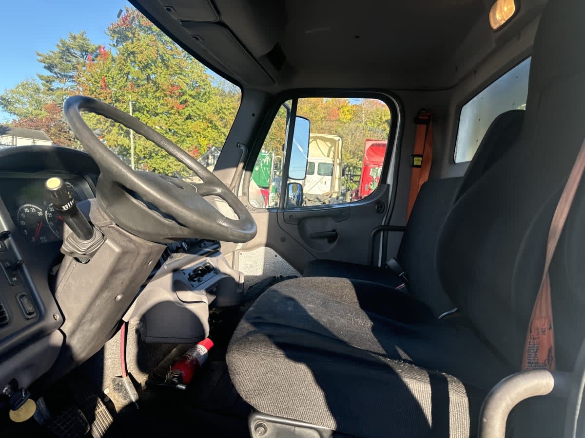 2018 Freightliner/Mercedes M2 106 686473