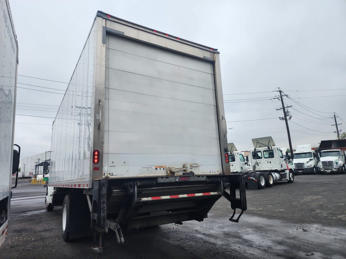 2018 Freightliner/Mercedes M2 106 686585