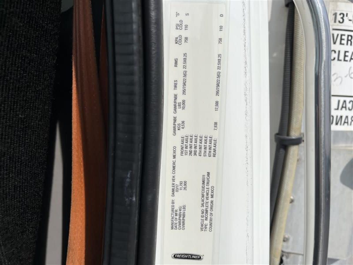 2018 Freightliner/Mercedes M2 106 686606