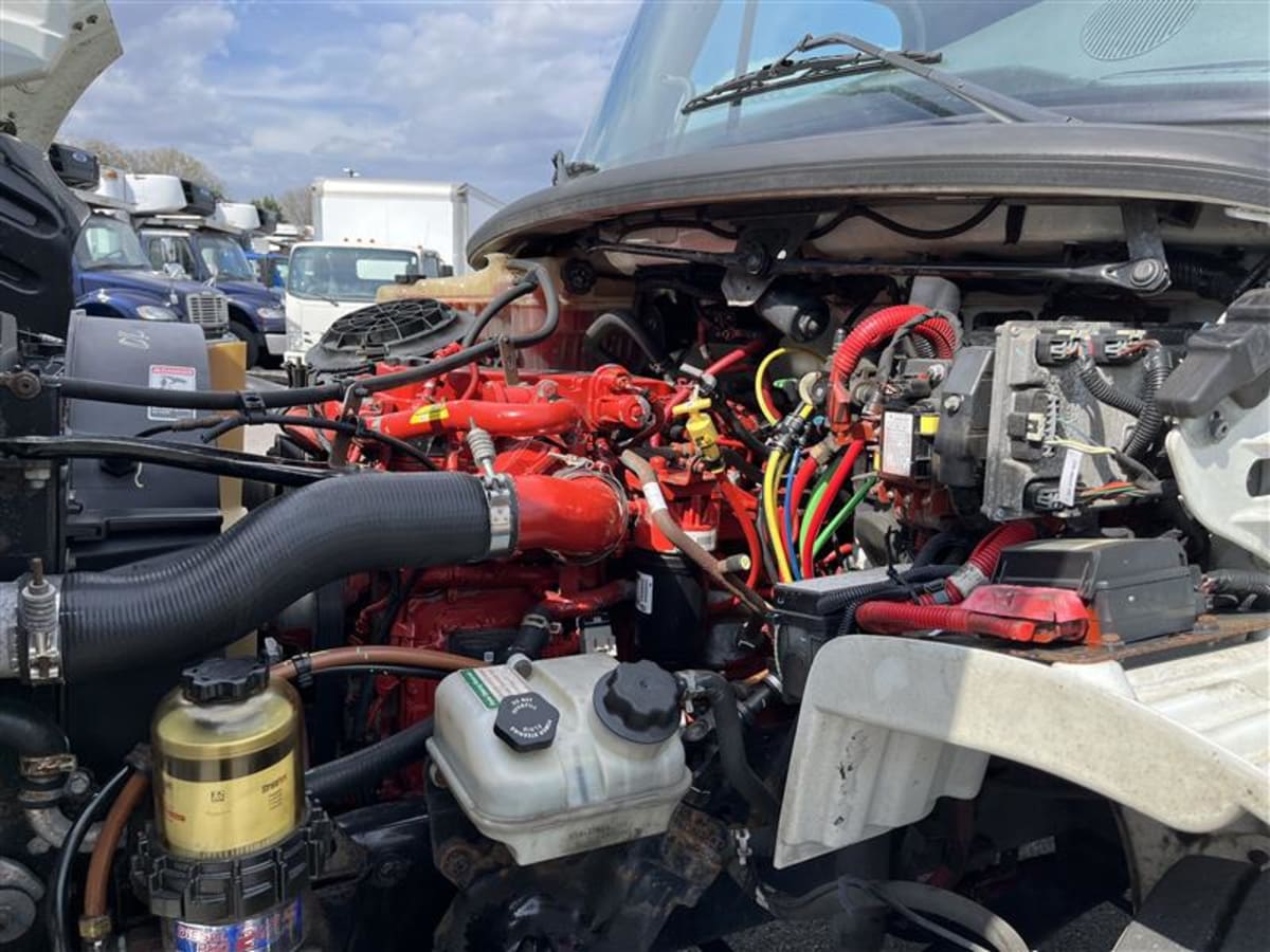 2018 Freightliner/Mercedes M2 106 686606