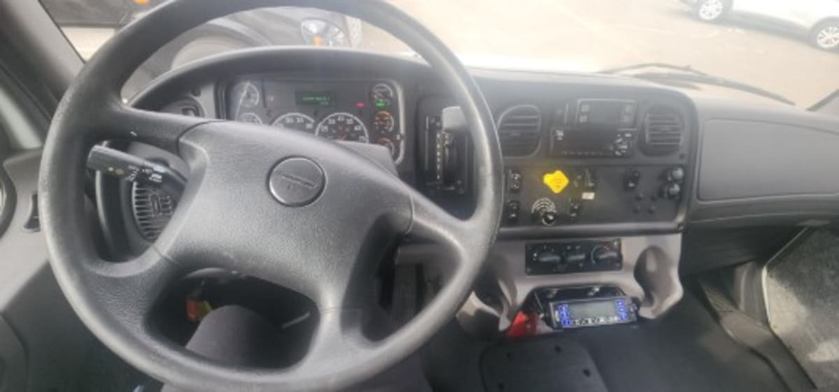 2018 Freightliner/Mercedes M2 106 686607