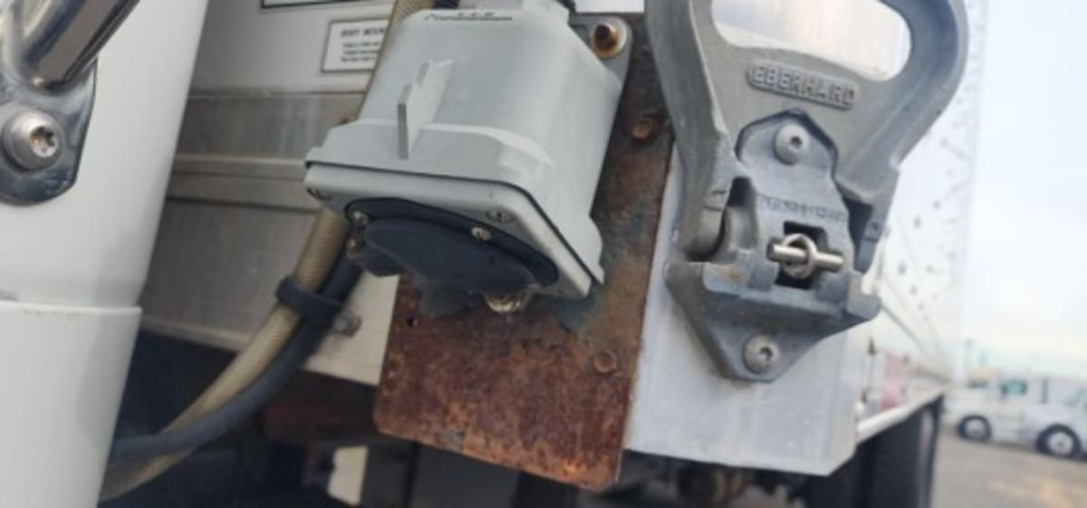 2018 Freightliner/Mercedes M2 106 686607