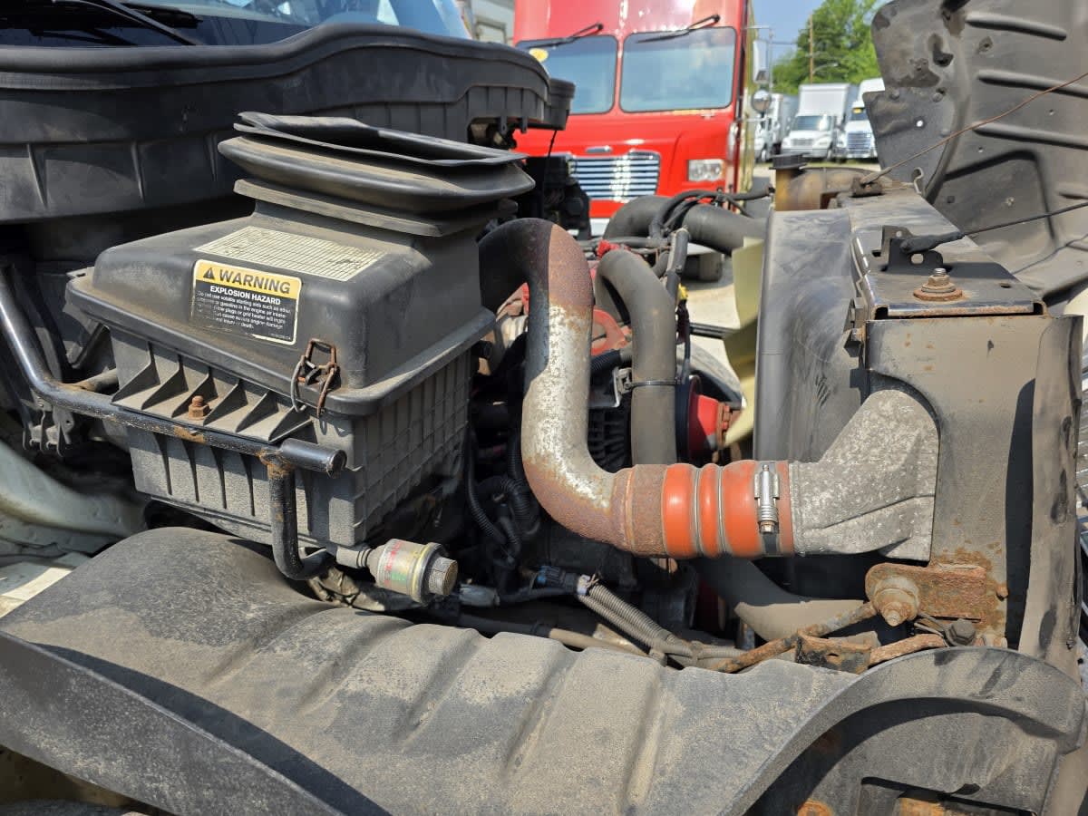 2018 Navistar International 4300 SBA 686614