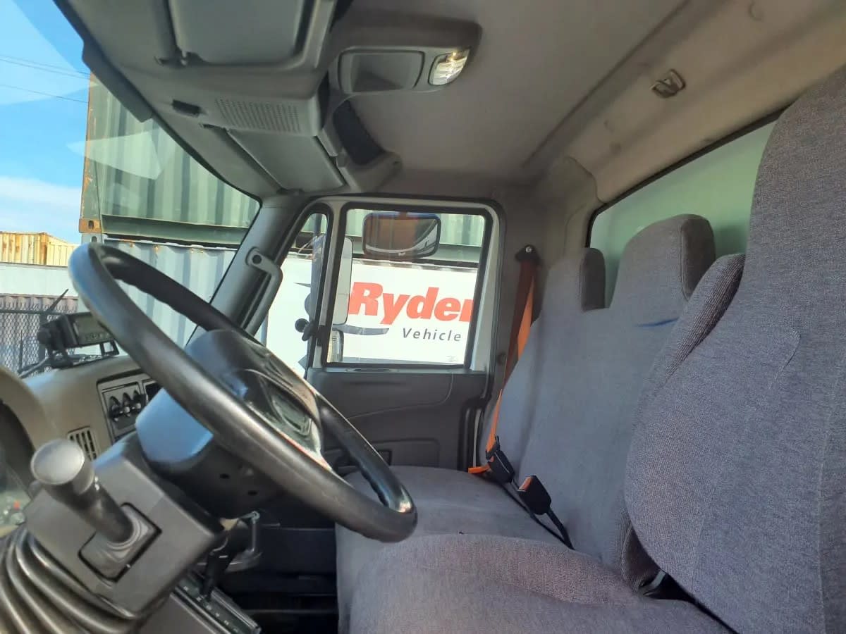 2018 Navistar International 4300 686706