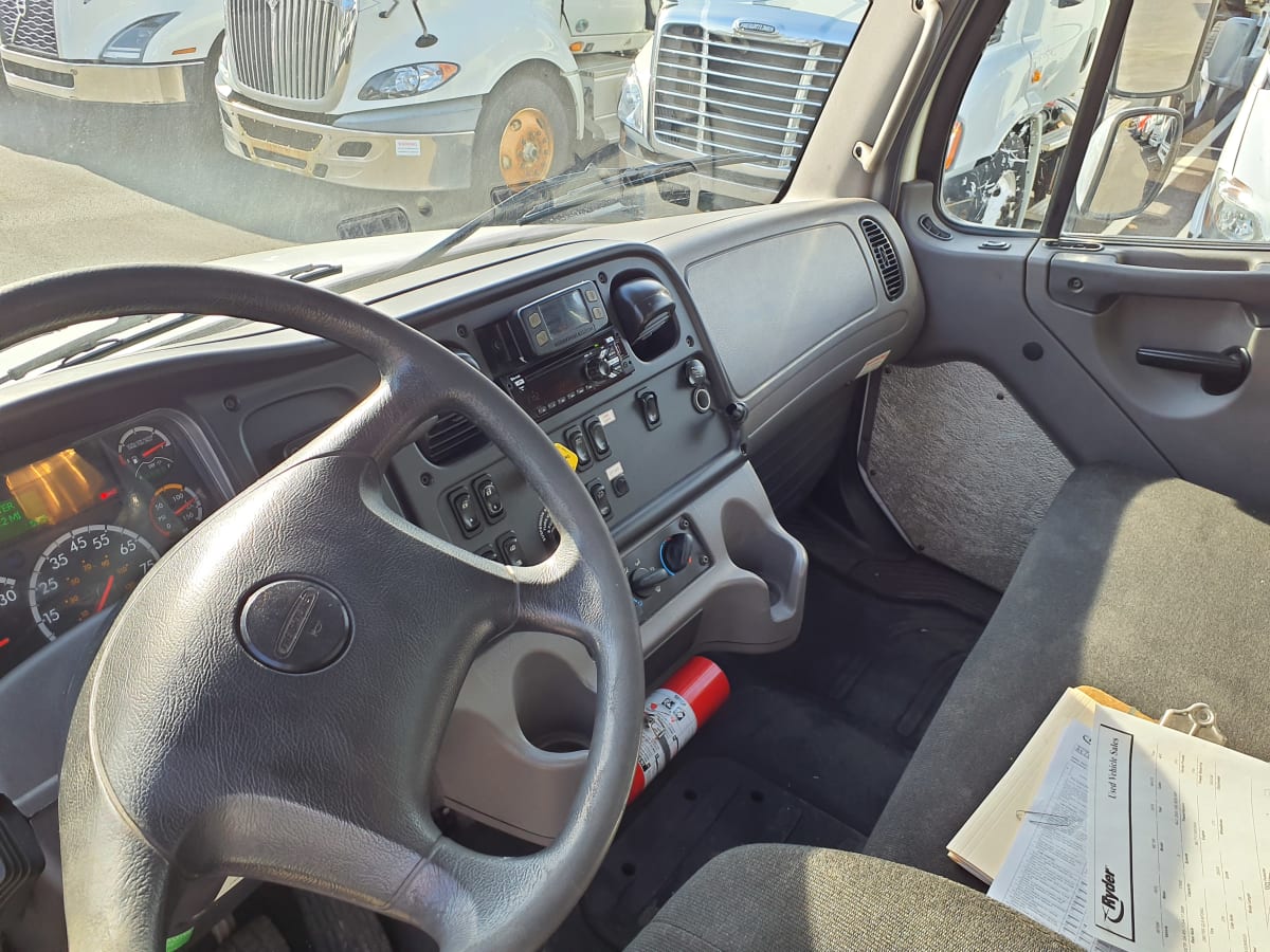 2018 Freightliner/Mercedes M2 106 687096