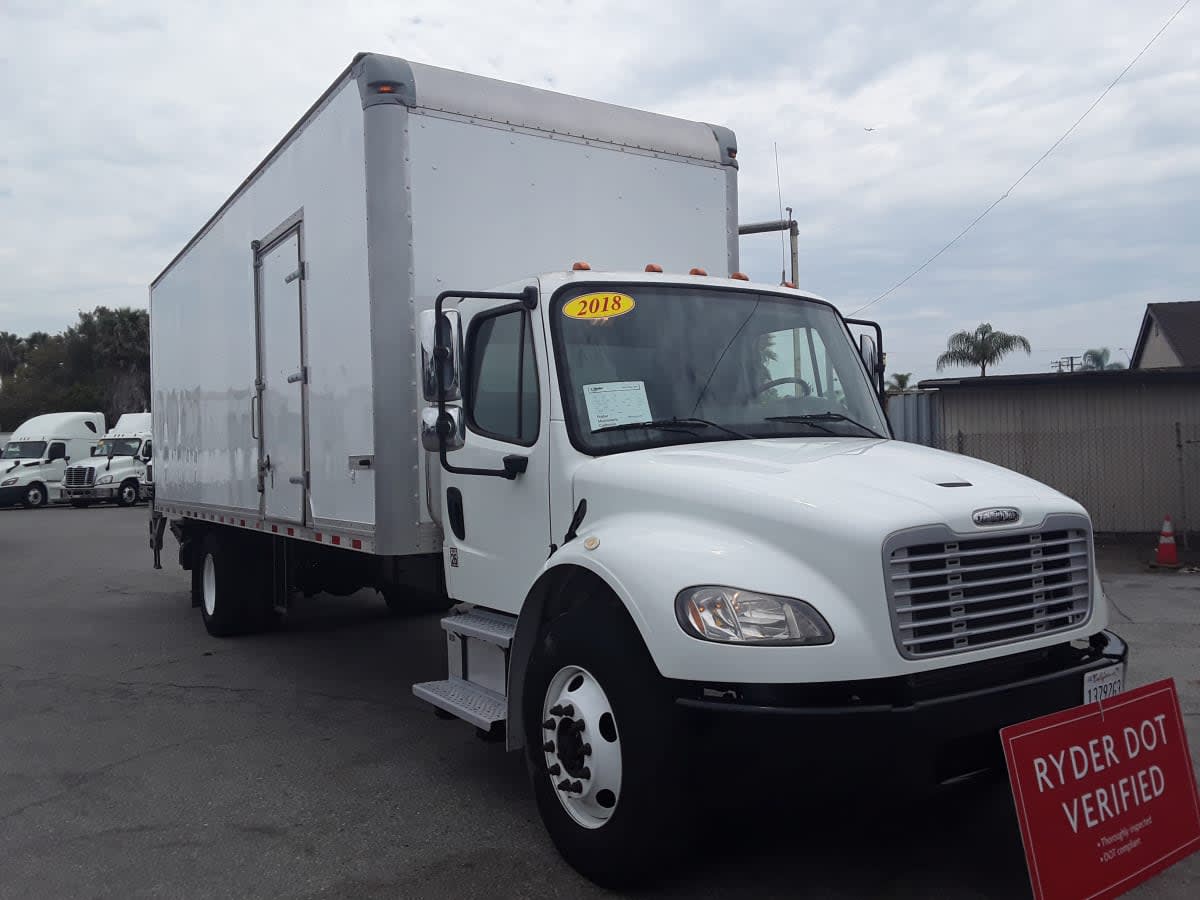 2018 Freightliner M2 106 in Montebello, CA — photo 3