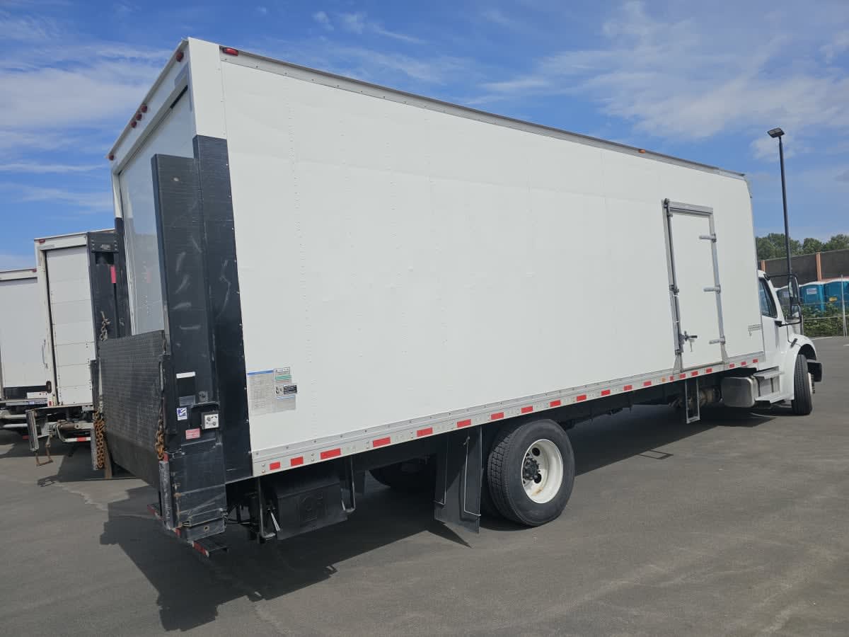 2018 Freightliner M2 106 687367