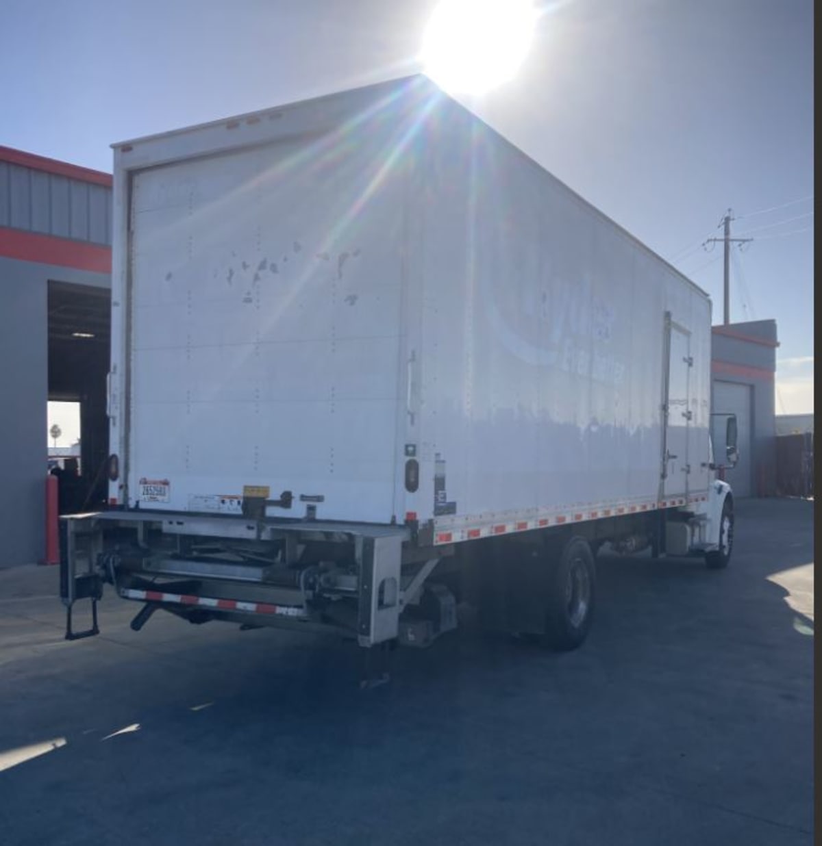 2018 Freightliner/Mercedes M2 106 687385