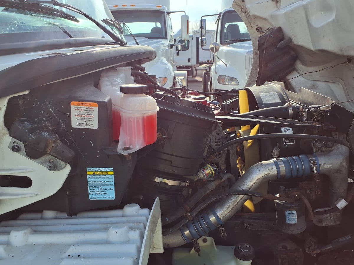 2018 Freightliner/Mercedes M2 106 687403