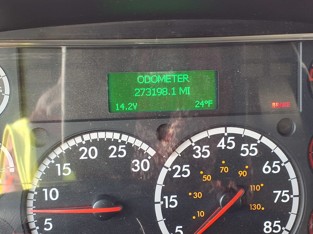 2018 Freightliner/Mercedes M2 106 687403