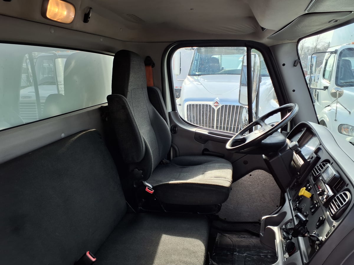 2018 Freightliner/Mercedes M2 106 687403