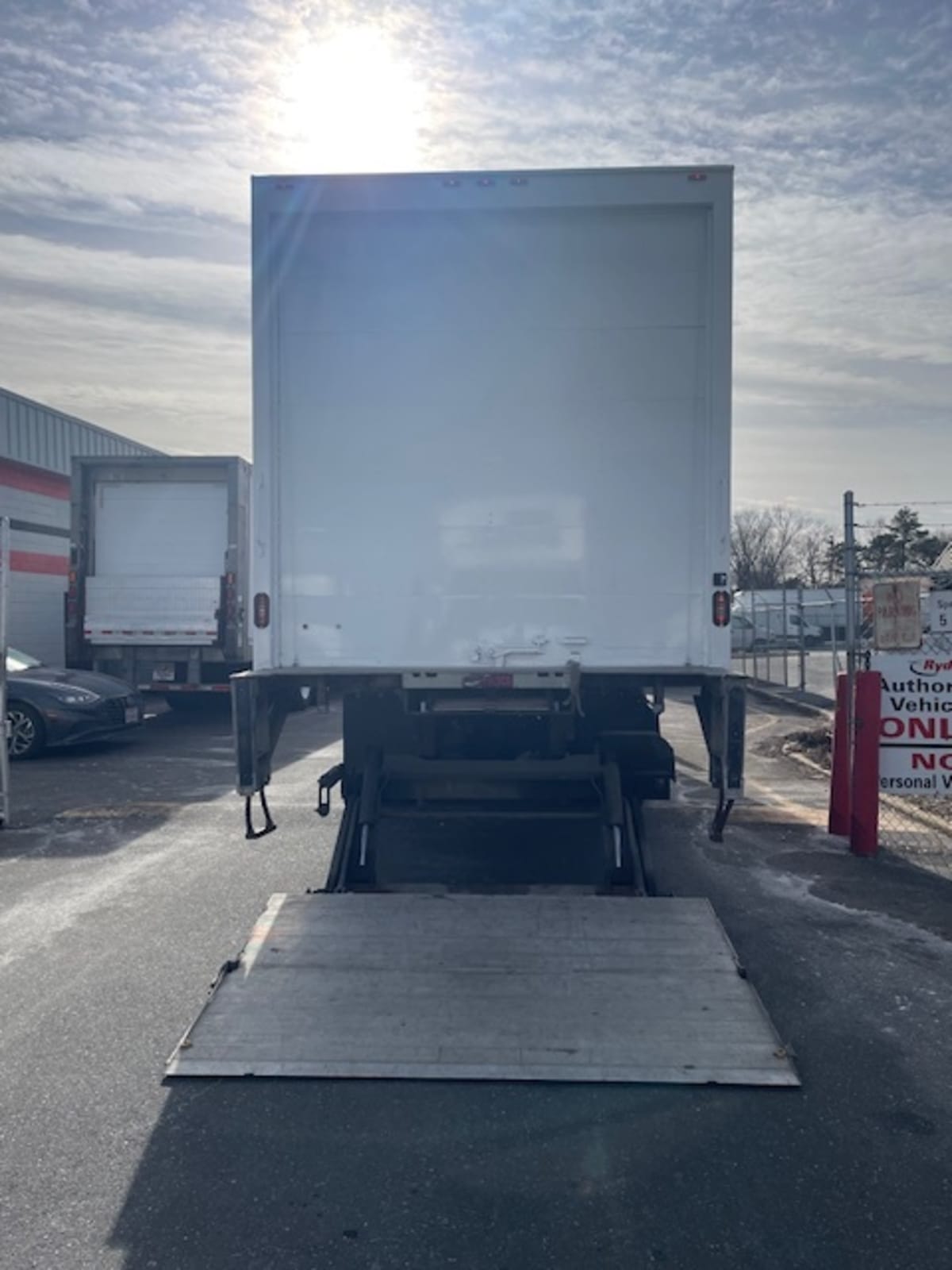 2018 Freightliner/Mercedes M2 106 687446