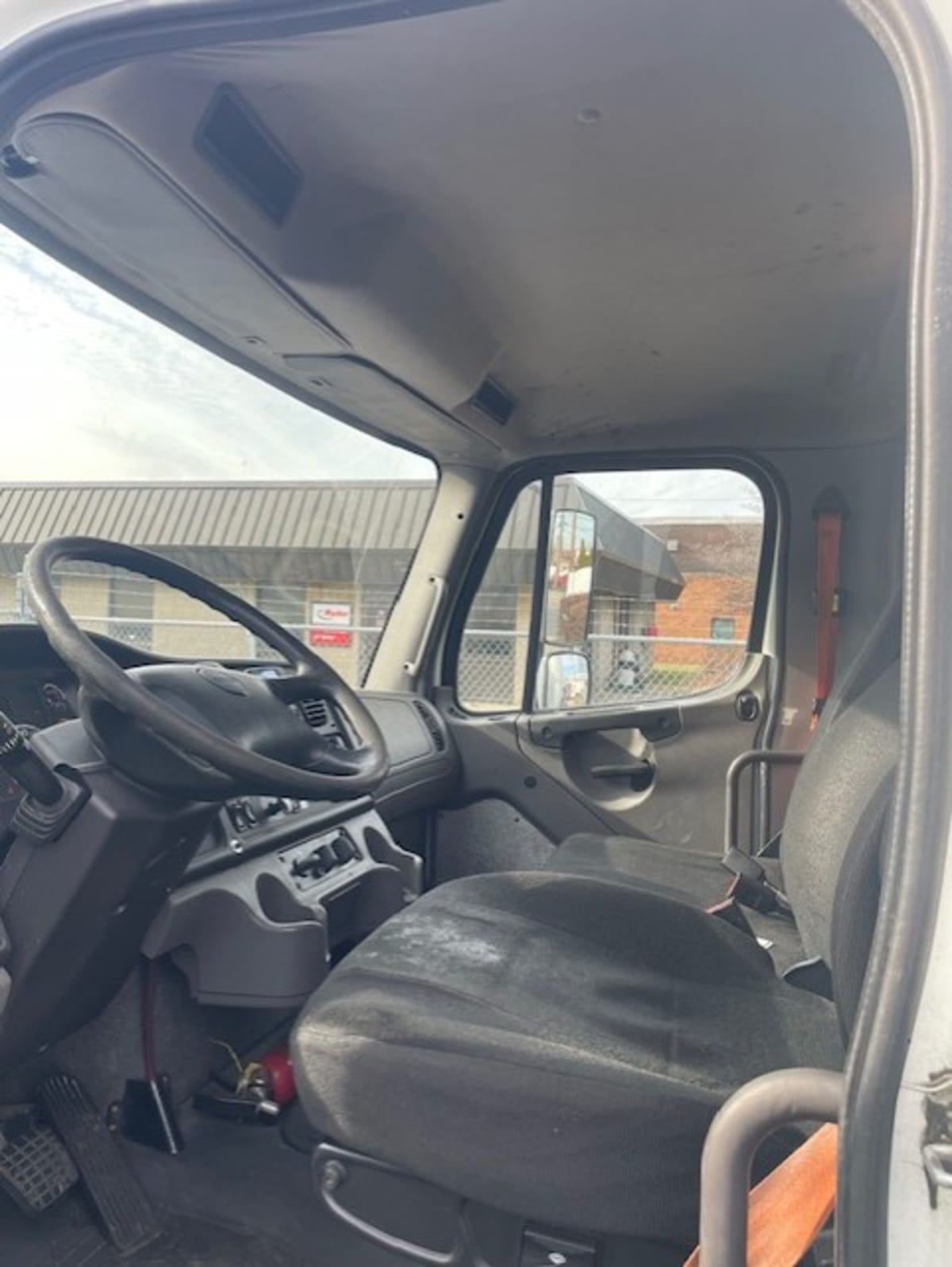 2018 Freightliner/Mercedes M2 106 687446