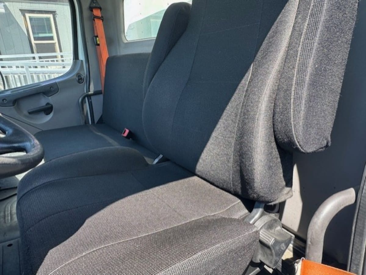 2018 Freightliner/Mercedes M2 106 687451