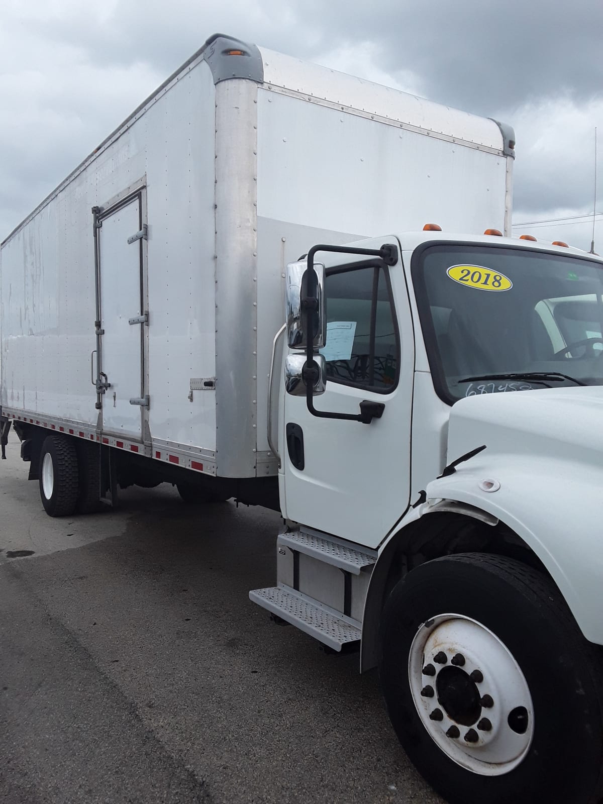 2018 Freightliner/Mercedes M2 106 687452