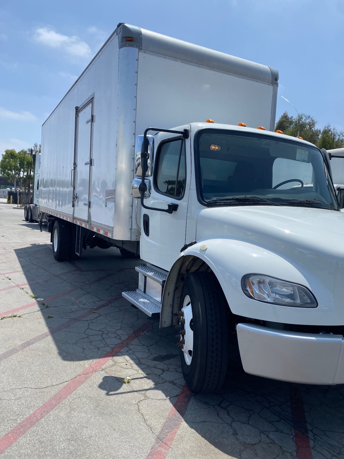 2018 Freightliner/Mercedes M2 106 687461