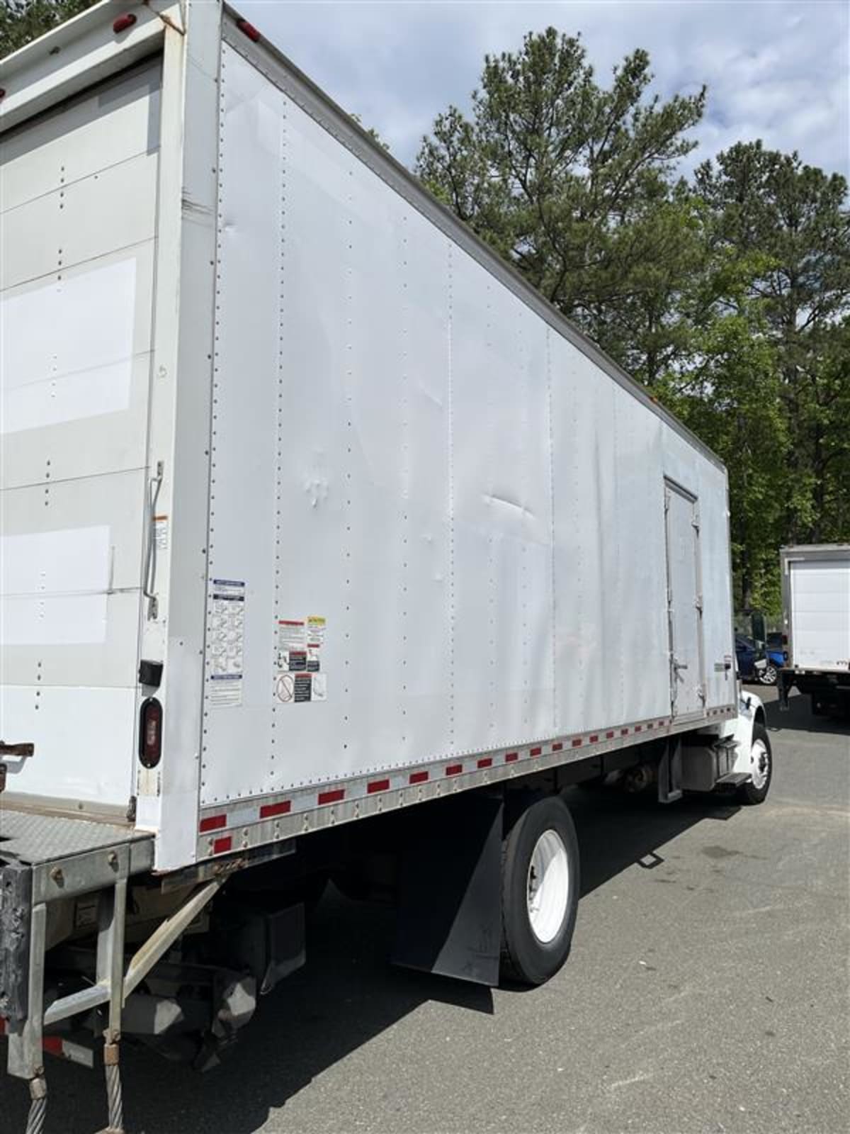 2018 Freightliner/Mercedes M2 106 687508