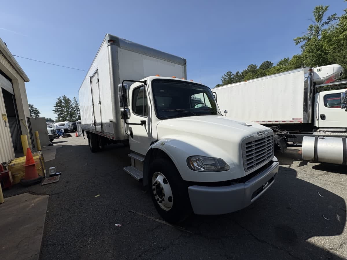 2018 Freightliner eM2 in Ashland, VA — photo 3