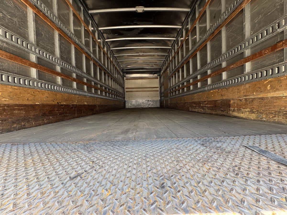 2018 Freightliner eM2 in Ashland, VA — photo 8