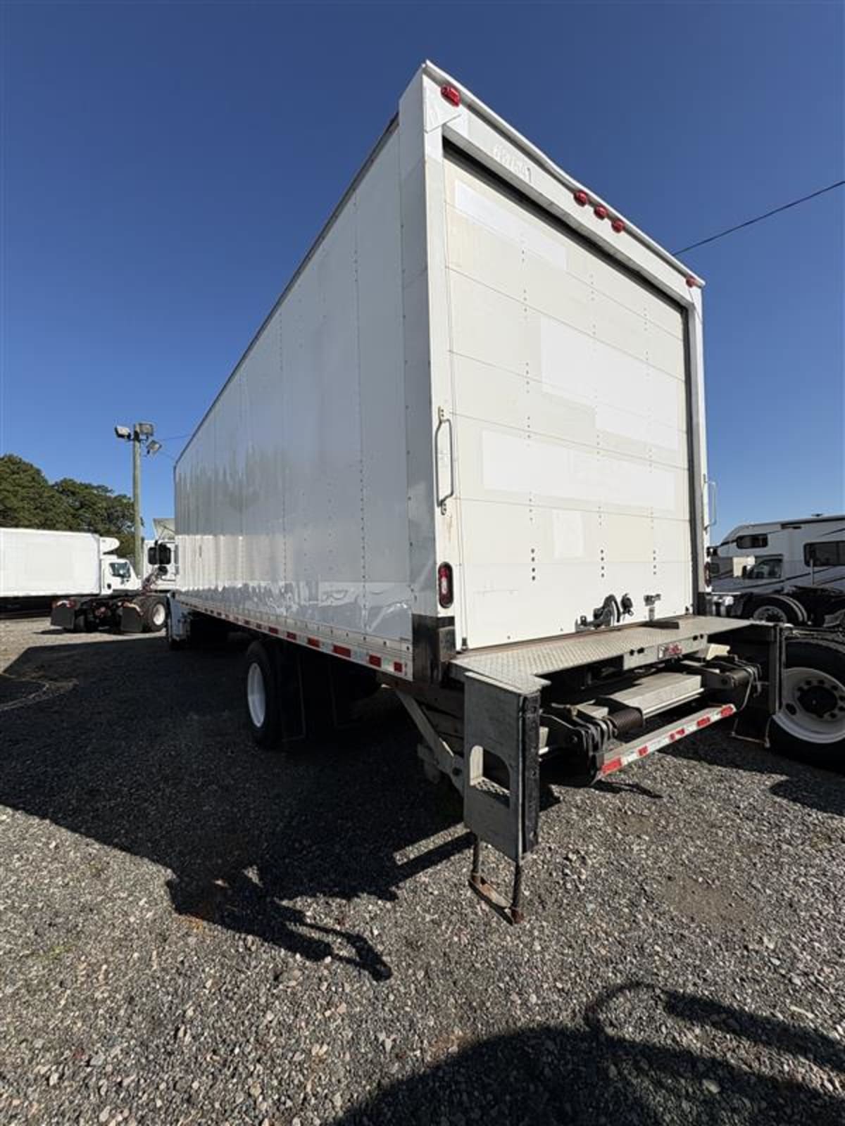 2018 Freightliner/Mercedes M2 106 687541