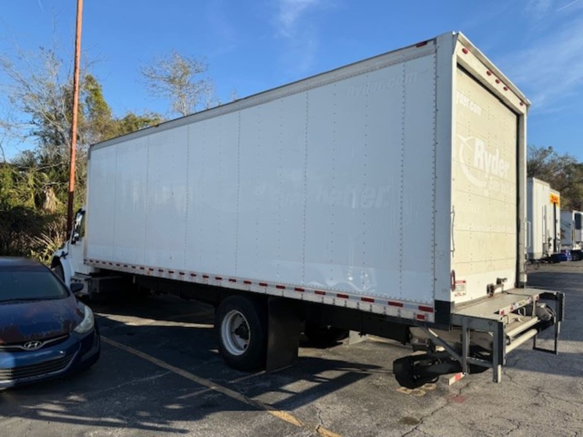 2018 Freightliner/Mercedes M2 106 688370