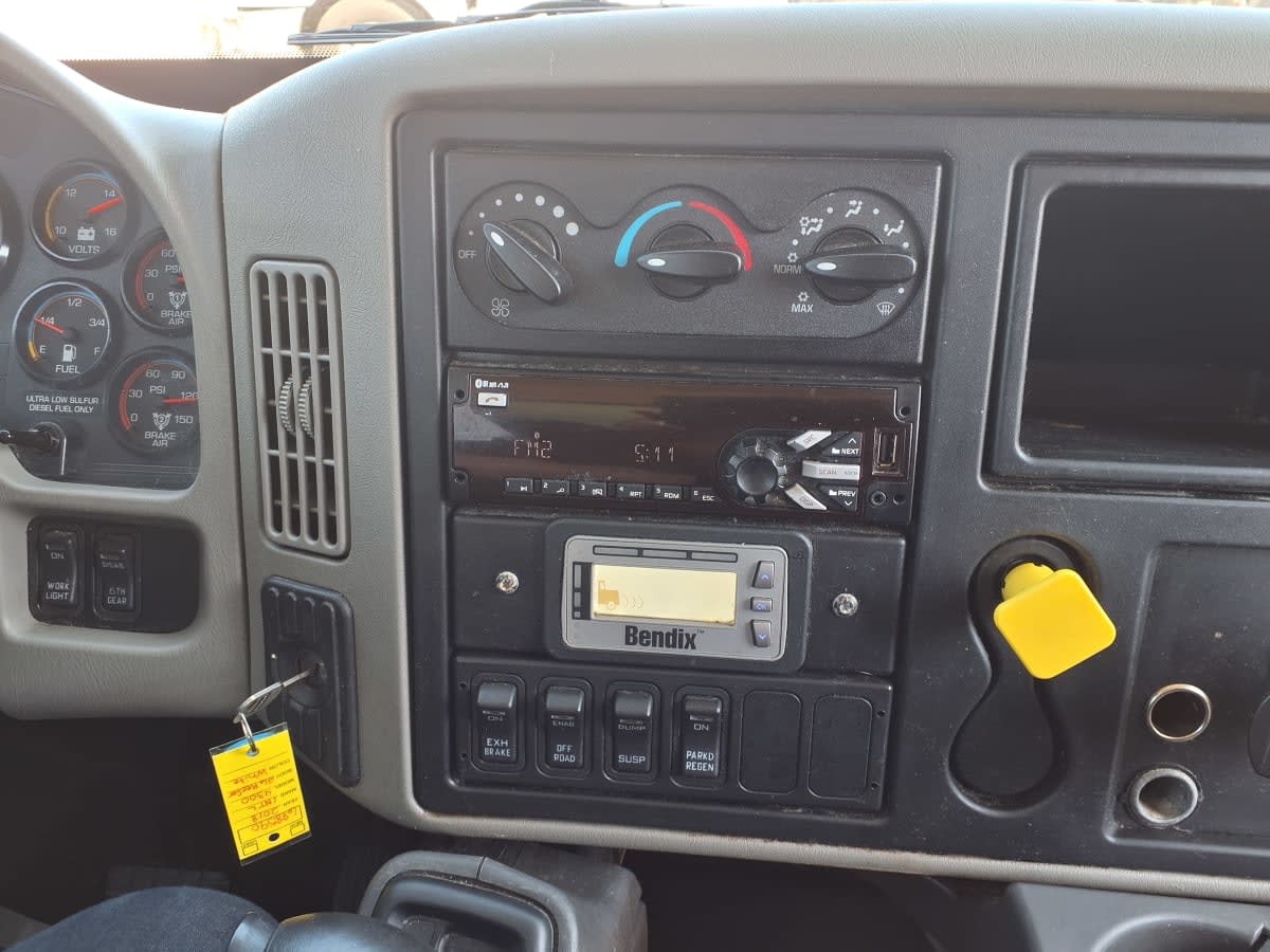 2018 Navistar International 4300 688590
