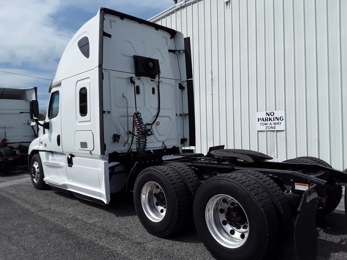 2018 Freightliner/Mercedes CASCADIA 125 688894