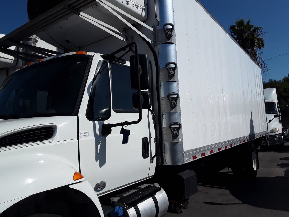 2018 Navistar International 4300 689218