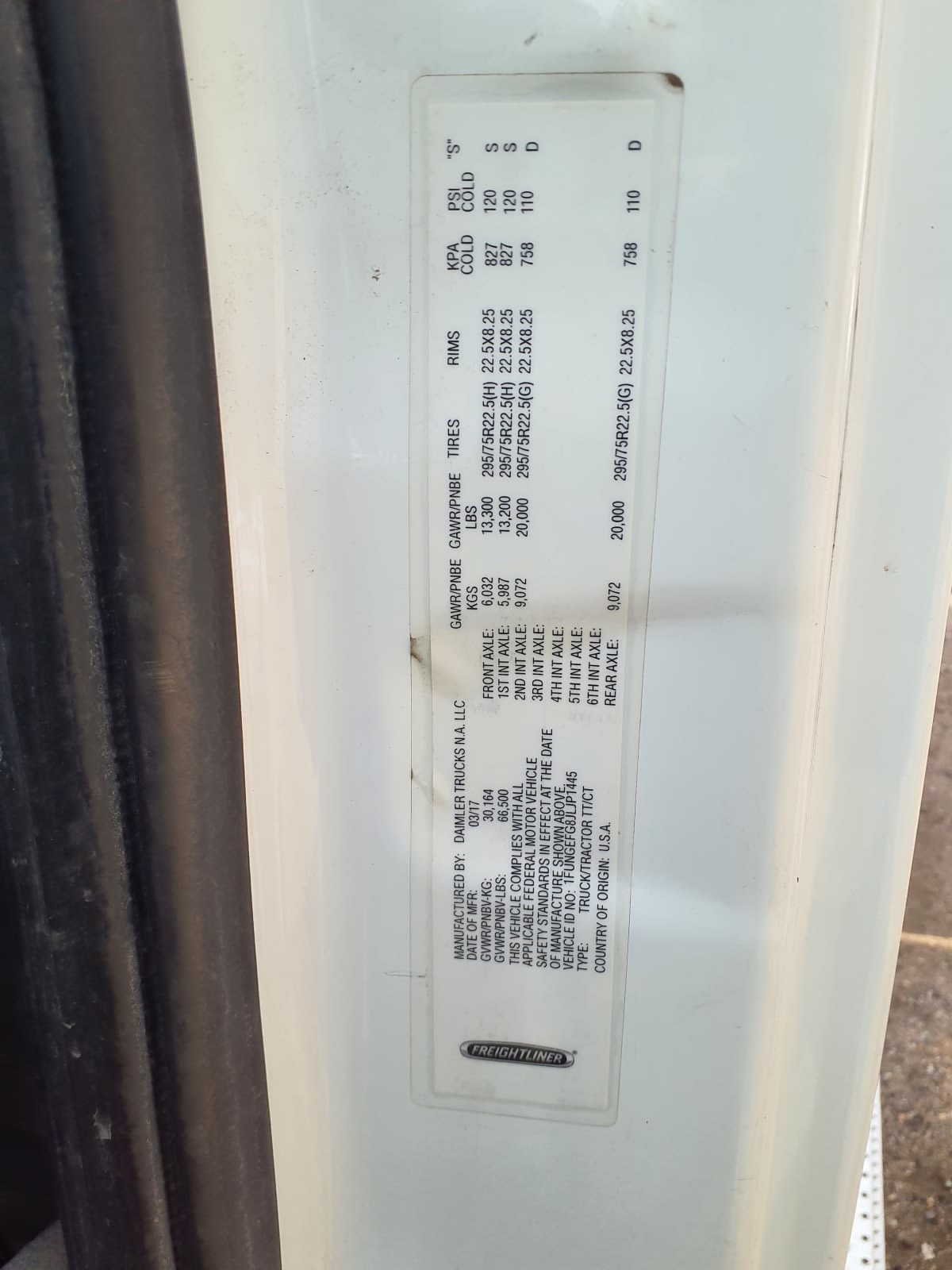 2018 Freightliner - image 9