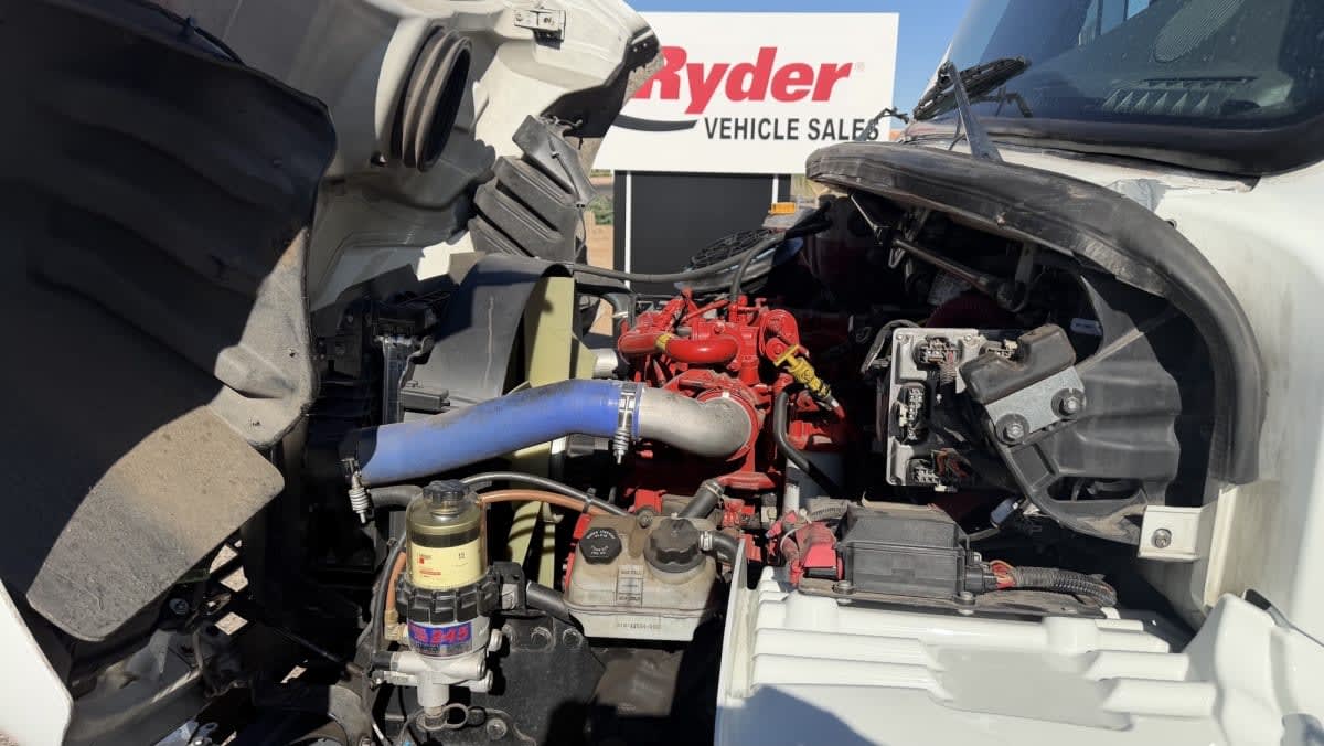 2023 Freightliner/Mercedes M2 106 702758